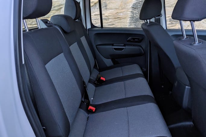 Amarok Isofix 2024 www.feelyourbest